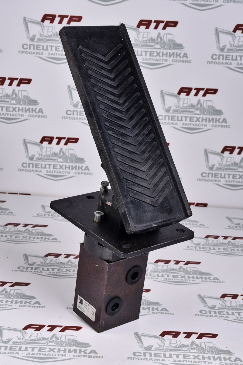 Педаль тормоза ПТ-10 (21.00.000)