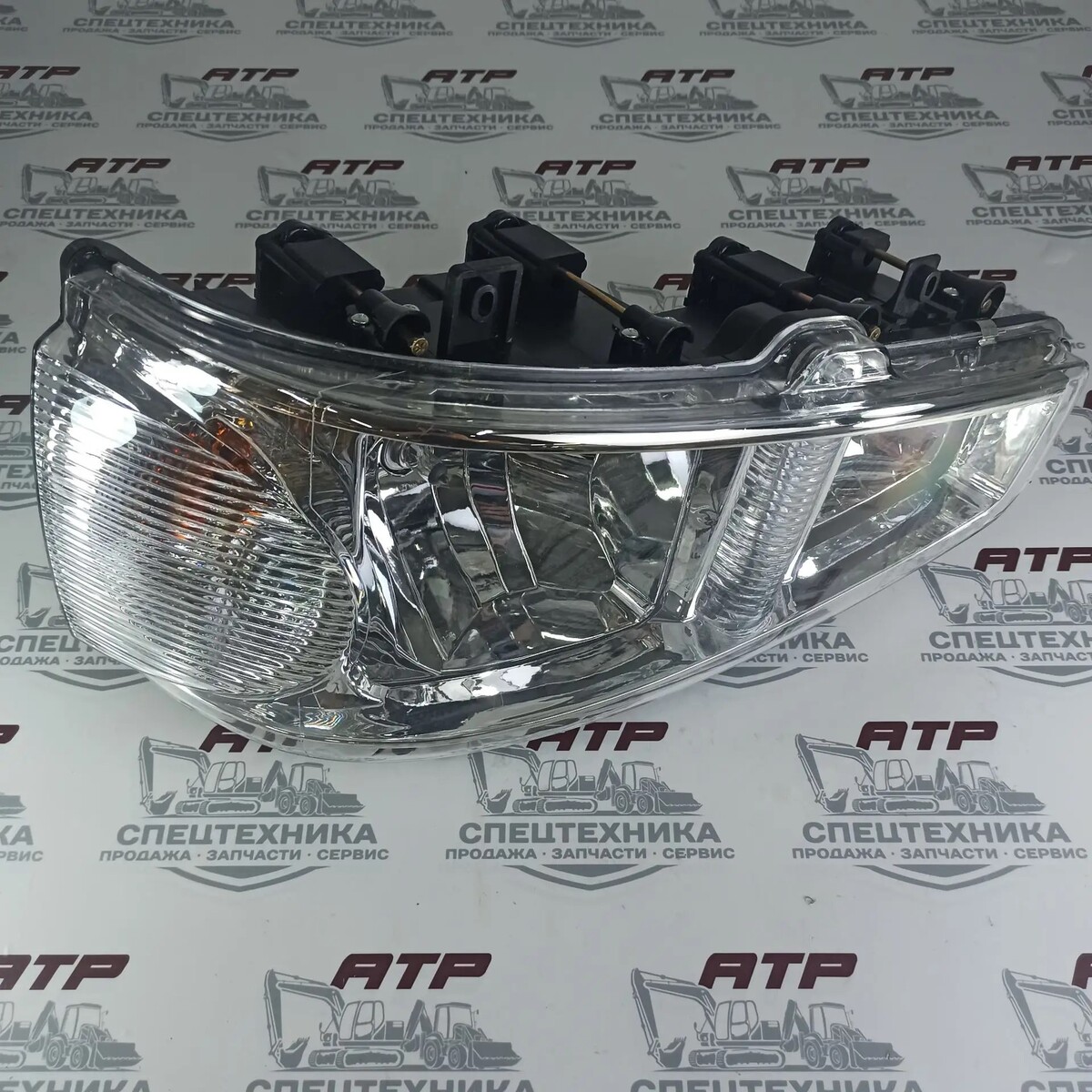 Фара передняя FAW J6 правая 3711020-59A/C - изображение 1